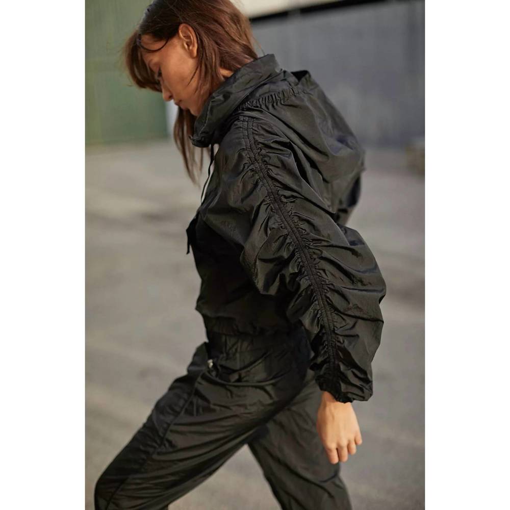 NEW FREE PEOPLE way home packable jacket in black - Picture 3 of 4